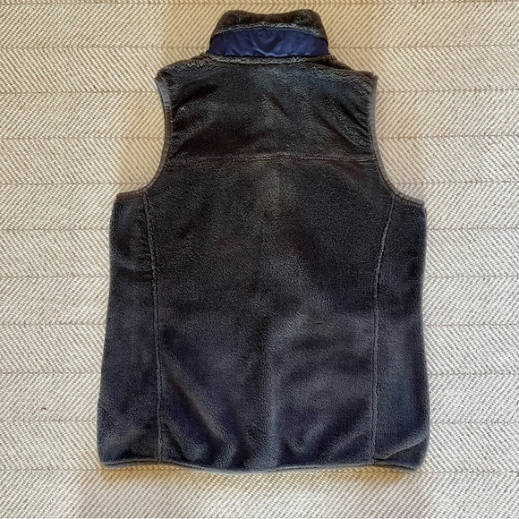 LL BEAN Fleece Vest - Picture 3 of 4